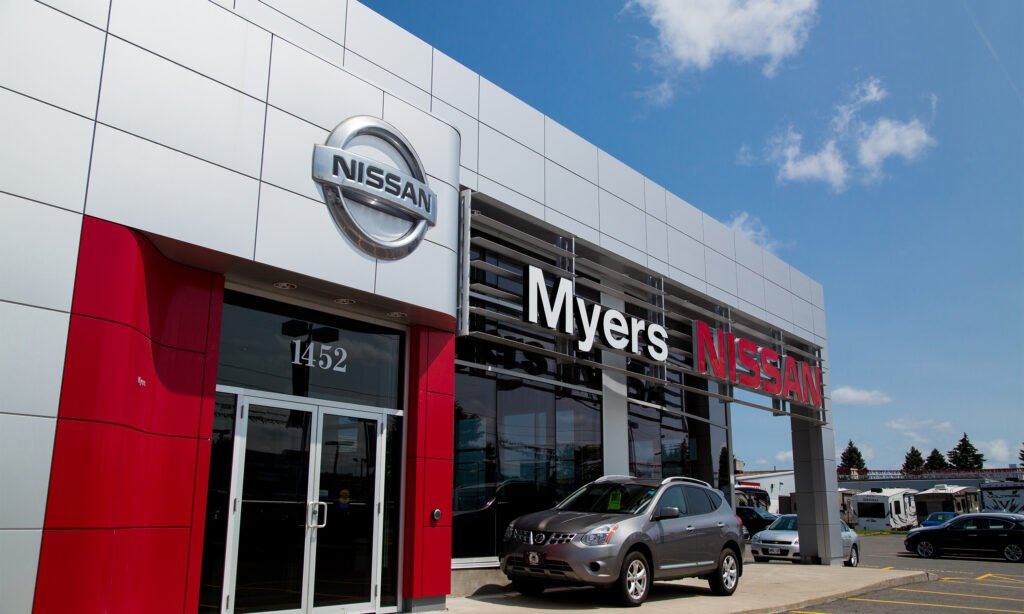 Car Dealership Myers Ottawa Nissan 38,000 ft2